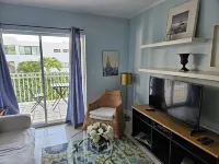 Cozy Key Biscayne Retreat