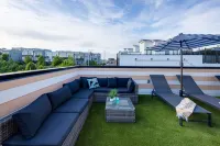 2Sbside Homes 8 Bedrooms, Ultra Heated Rooftop Pools,Arcade,Elevator, Sleeps 23!