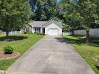 Charming 3 bedroom pet friendly home!