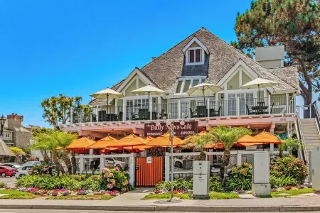 Beach Cottage-Steps to Ocean!