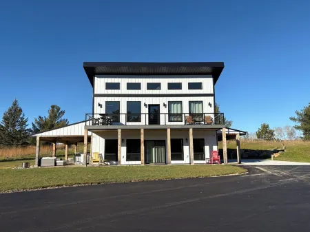 New Construction~Get Around Getaway