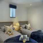 New luxury converted barn at the foot of Moel Hebog Hôtels à proximité de : Pen y Pass Warden Centre