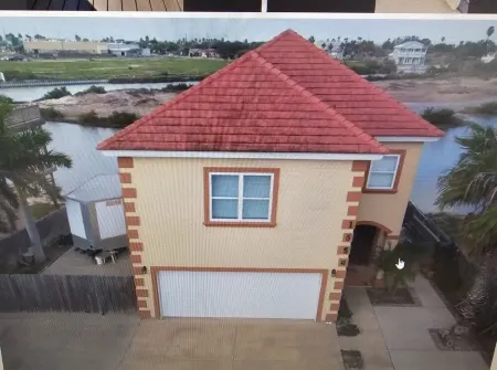 Discover Your Dream Waterfront Getaway in Port Isabel, Texas! Отели в г. Порт Исабел