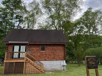 Log Cabin Located on the Greenbrier River in Hinton WV Hotels in Summers County