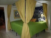waterfront cottage near key west, sleeps 6