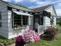 Parkside ranch on deadend street in North winton Village