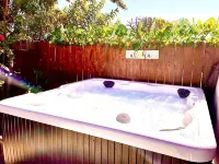 Clear Sky Paradise - Pool, Jacuzzi, Hiking & More!