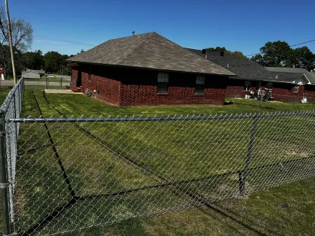 The Corner View: Cute, Clean and Cozy Home!