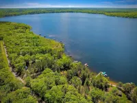 Nick's Lakeside Lodge Hotels in Jenkins Township