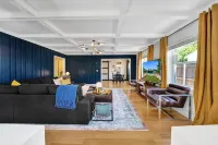 Heated Salt-Water Pool 2 Br Oasis / Pets OK • 5 Min to Fort Lauderdale Beach