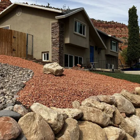 Vermillion Vacation: A Comfy Home Away From Home - Pet Friendly
