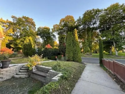 Updated 1939 cottage with beautiful park view Các khách sạn gần Walla Walla Community College