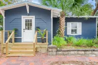 1920's Cottage by the Coast — 5 minutes from downtown