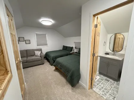 The Oakes Isle - with Hot tub! Отели в г. Окс