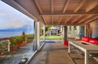 Apartment with balcony, direct beach access