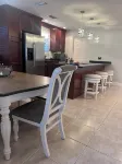 3 Bedroom 2 Bath Heated Pool, 1 Block to Wilton Dr Close to Beaches  Sleeps 6