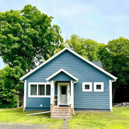 Trailside #1 Summer Unwind~ Hot Tub, Atv, Hike, Travel