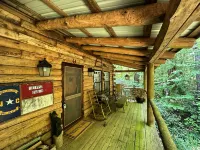 Tripps Cabin- Quaint cabin a mile from downtown Highlands!