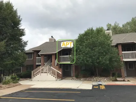 Modern 2 Bedrooms, 1 Bathroom Apartment Отели рядом с достопримечательностью «Horsetooth Reservoir»