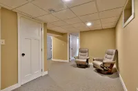 Hayward - 5 Bedroom, sleeps 10