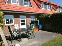Komf. Apartment, 5 pers., 3 bedrooms, 2 bathrooms, near Sankt Peter-O. , right on the dike Hotels in Tonning