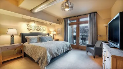 DOWNTOWN LUXURIOUS PENTHOUSE CONDO W/ PRIVATE SKI LOCKER Hotels near Walmart