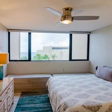 Beautiful Remodeled Condo 2B 1.5Ba