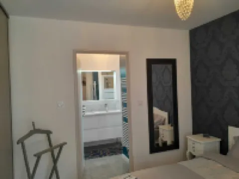 Petite Villa Neuve Toute Équipée Proche du Centre Ville de Longeville sur Mer Hotels in Longeville-Sur-Mer