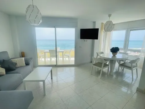 ¡genial Apartamento en 1ª Línea de Mar!