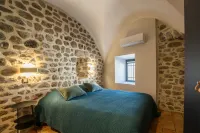 Gîte Rivière, Private Terrace I Sleeps 4 I Domaine le C4