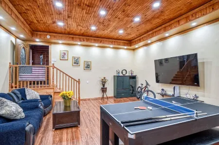 Wooden Paradise in Catskills!!!!