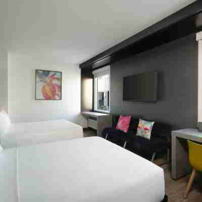 Aloft Sarasota Rooms