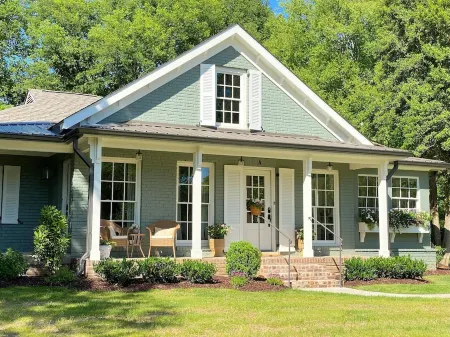 Garden Gate Cottage Downtown Franklin Unit A