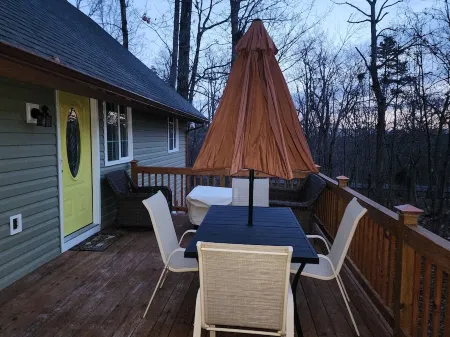 Make "The Pistachio Nut" Your Fall Getaway!!!