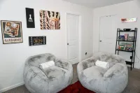 Luxurious Home Near UNC & More..Wi-Fi.2 lofts Các khách sạn gần University of North Carolina at Charlotte