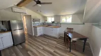 Cozy Vintage Carriage House Retreat