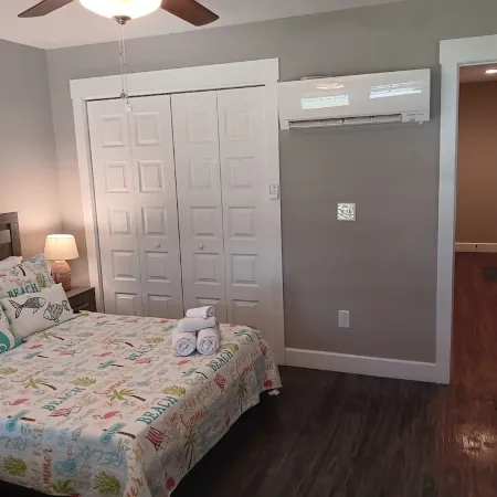 Budget Modern 1 BRM/1 bath