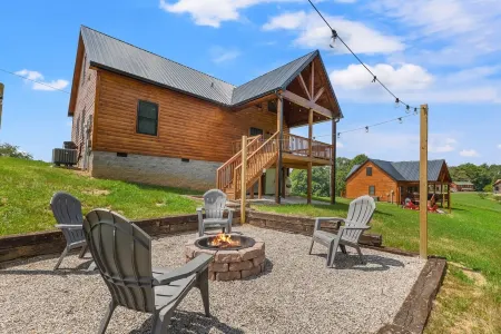 Brand New/ATV Trailer Parking/ 5 min to Miguel's