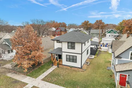 14guests, gameroom, theatre, sauna in the center of twin cities