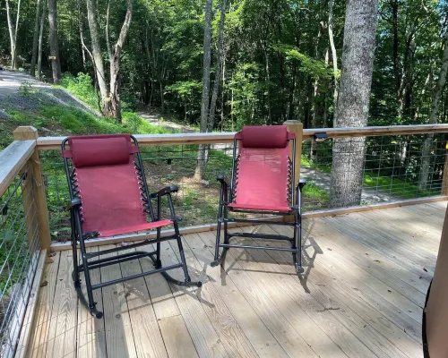 Windsong yurt, in the treetops, hottub on the top deck, pet friendly, stargazing Hotels in Piper Gap