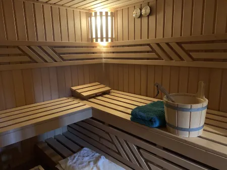 Vacation Apartment in Idyllic Forester's Lodge, Family-Friendly, Dogs Welcome