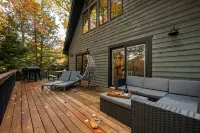 ✔ 25% OFF! Ski~Lakefront paradise & lake toys! Hot Tub~Dock~Game RM & Fire-pit!