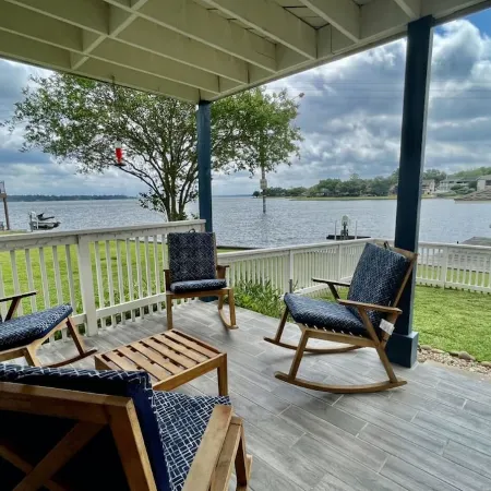 Linda's Lake House Waterfront on Lake Conroe