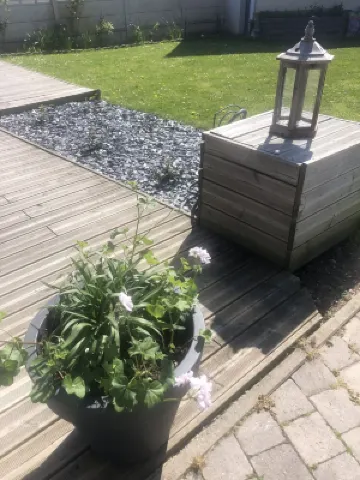 Romantic cottage 3 minutes from Etretat with garden - free parking