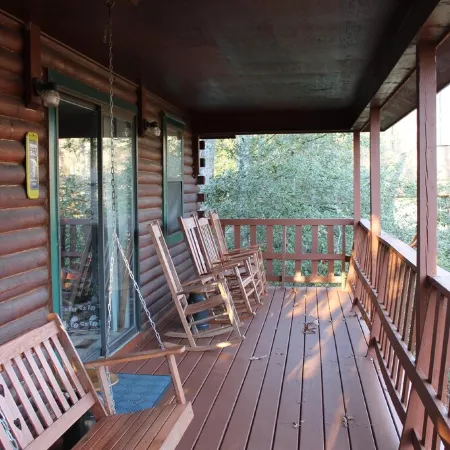 CABIN FEVER ON LAKE  NOTTLEY WITH DOCK