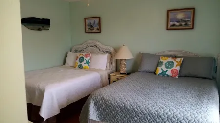 UPDATED BEACHFRONT & DOG FRIENDLY-BREED RESTRICTIONS