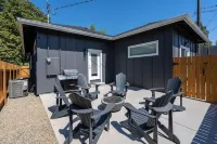 Charmer Downtown 3BR Home w Free Parking near UofO