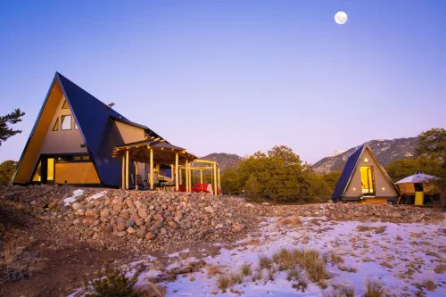 A-Frame, HotTub, FirePit, Pergola, UFO Playscape, MiniAFrame ADU