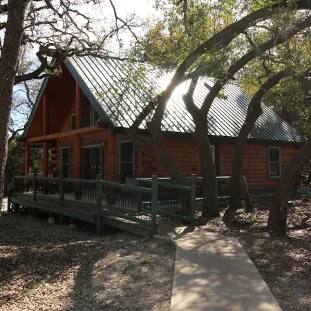 🌲 Cabin in Texas Hill Country, Canyon Lake TexasWINTER TEXANS WELCOME!