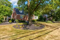 Prime Location, Private Loft Apartment. Well-Appointed for Comfort & Convenience Hotel dekat Princeton Junction